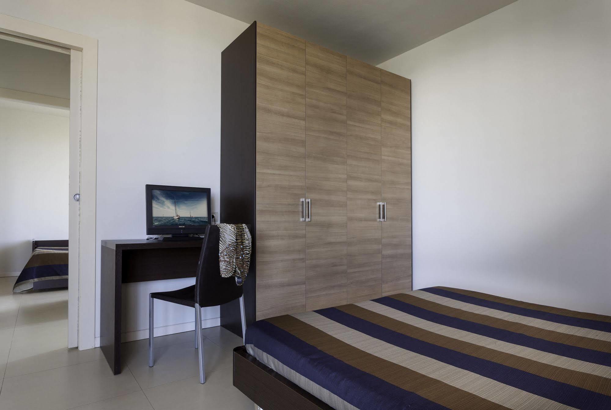 Residence Delfina ริมินี ภายนอก รูปภาพ