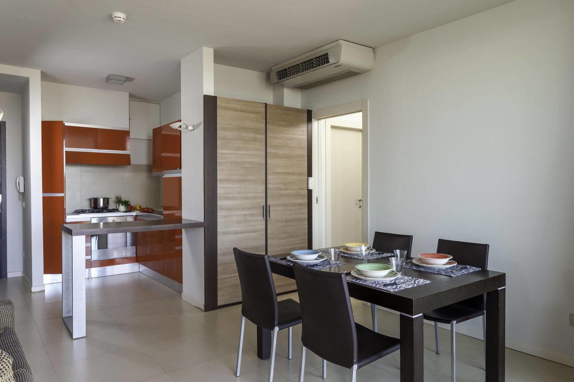 Residence Delfina ริมินี ภายนอก รูปภาพ