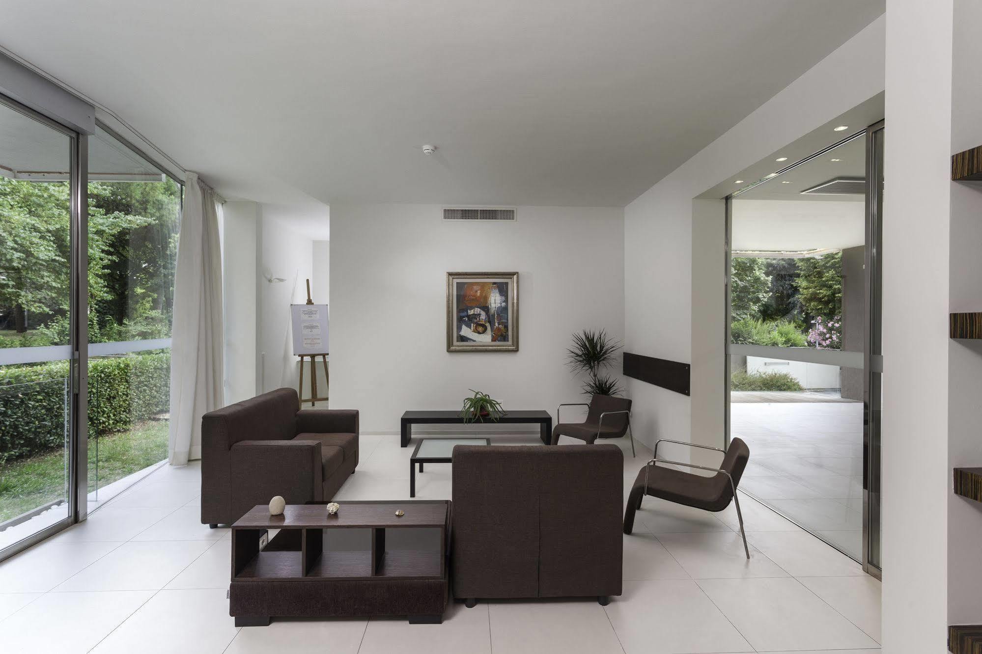 Residence Delfina ริมินี ภายนอก รูปภาพ